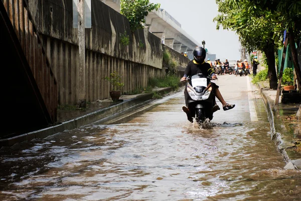Thai Rider Riding Motorcycle Motorbike Taxi Street Send Receive Travelers — Stock Photo, Image