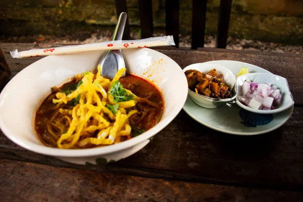 Local Traditional Thai Food Khao Soi Gai Cuisine Northern Thai — Foto Stock