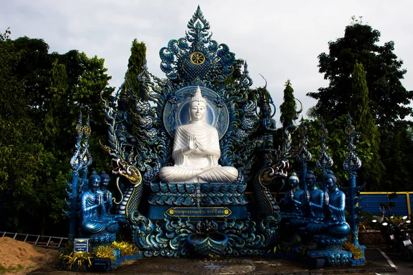 Wat Rong Seur Ten Artistic Blue Temple Thai People Foreign — Zdjęcie stockowe