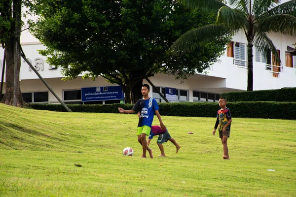 Aziatische Kinderen Thaise Kind Vrienden Lopen Voetballen Voetballen Futsal Speeltuin — Stockfoto