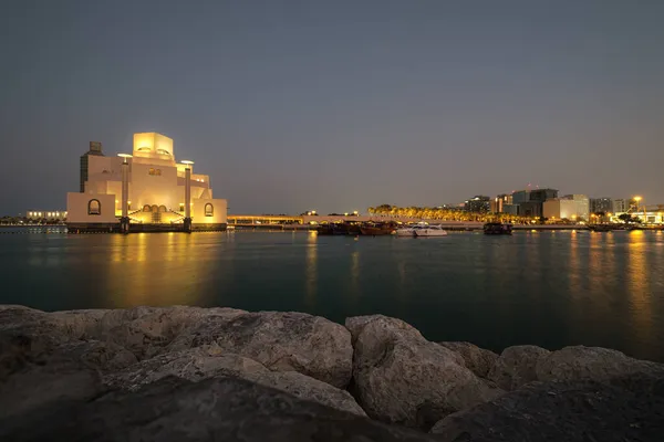 Музей Исламского Искусства Дохе Катар — стоковое фото