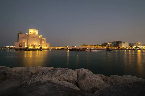 Museu Arte Islâmica Doha Qatar Foto Noite Exterior Mostrando Arquitetura — Fotografia de Stock