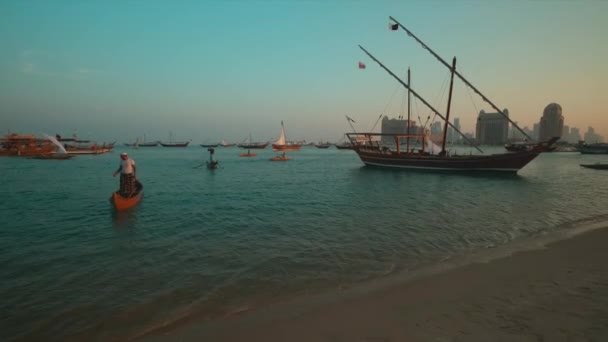 Katara Elftes Traditionelles Dhow Festival Doha Katar Tageslichtaufnahme Zeigt Dhows — Stockvideo