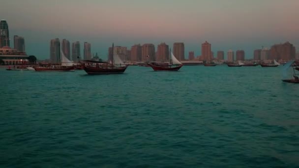 Katara Undécimo Festival Dhow Tradicional Doha Catar Puesta Sol Tiro — Vídeo de stock