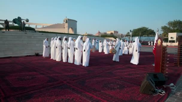 Qatar Traditional Folklore Dance Ardah Dance Katara Eleventh Traditional Dhow — Video Stock