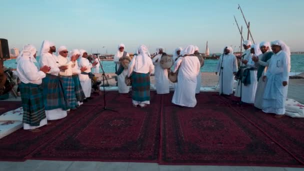 Qatar Danse Folklorique Traditionnelle Danse Ardah Katara Onzième Festival Boutre — Video