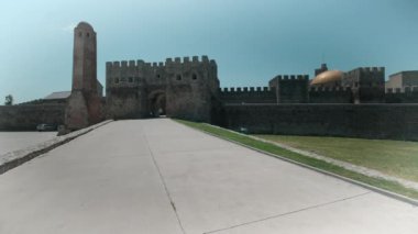 Akhaltsikhe (Rabati) Şatosu, Gürcistan 'ın güneyindeki Akhaltsikhe şehrinde yer almaktadır. Samtskhe-Javakheti bölgesinin en önemli yerlerinden biri..