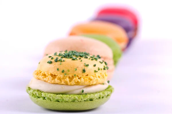 Verschillende soorten kleurrijke macarons — Stockfoto