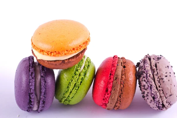 Verschillende soorten kleurrijke macarons — Stockfoto