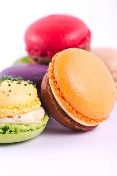 Verschillende soorten kleurrijke macarons — Stockfoto