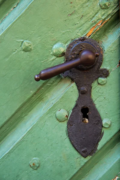 Punho da porta antiga — Fotografia de Stock