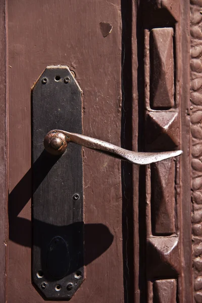 Ancient door handle — Stock Photo, Image