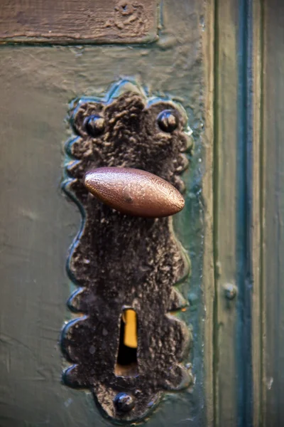Manilla de puerta vieja — Foto de Stock