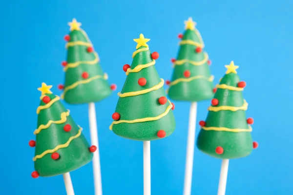 クリスマス ツリーのケーキの pop — ストック写真