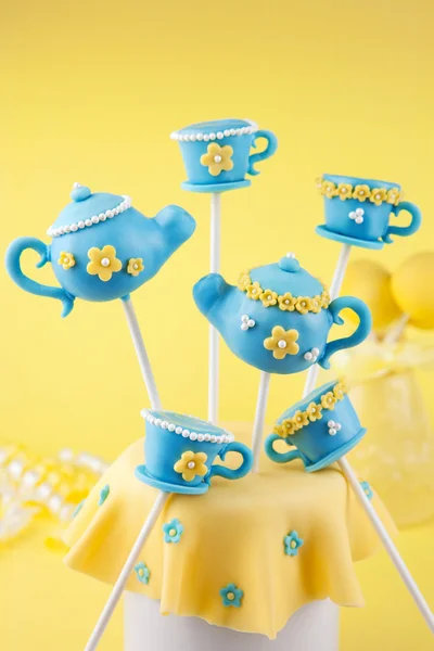 Teekanne und Teetasse Cake Pops — Stockfoto
