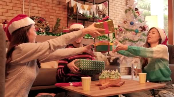 Surprise Three Friends Family Joyful Giving Gifts Together Exchange While — Stock Video