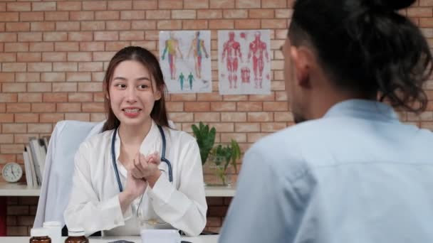 Beautiful Woman Doctor White Shirt Who Asian Person Stethoscope Health — Stock Video