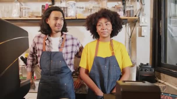 Two Cafe Business Startup Partners Friends African American Female Thai — Vídeo de Stock