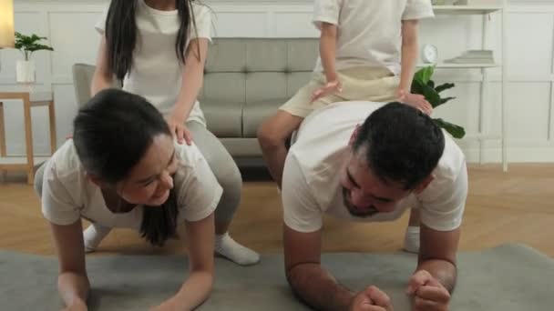 Happy Well Being Asian Thai Family Children Play Tease Parents — Vídeo de Stock