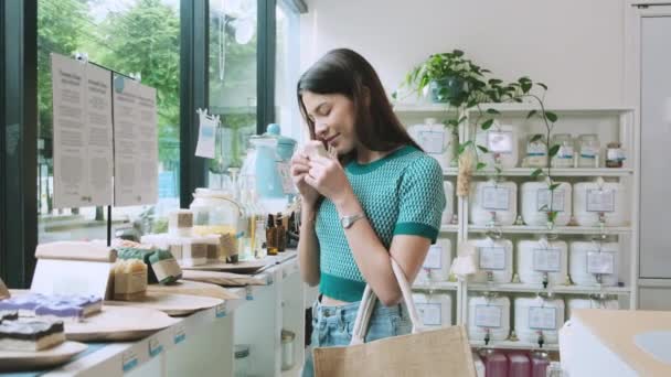 Young Caucasian Female Customer Choosing Shopping Organic Products Refill Store — Vídeo de Stock