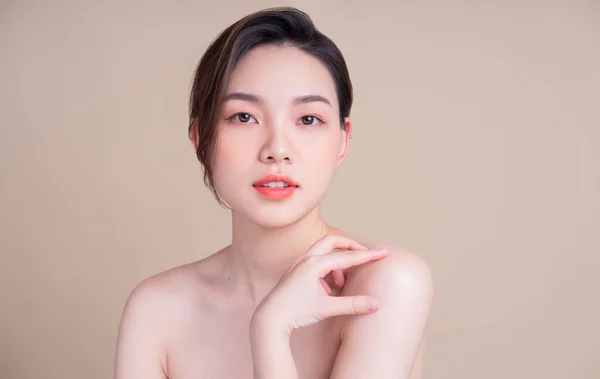 Vonzó Fiatal Ázsiai Friss Bőrrel Arc Ellátás Arckezelés Női Szépség — Stock Fotó