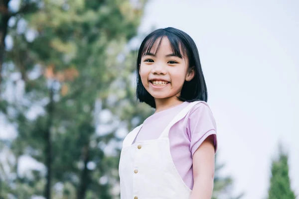 Portrait Asian Little Girl Playing Park — Foto Stock