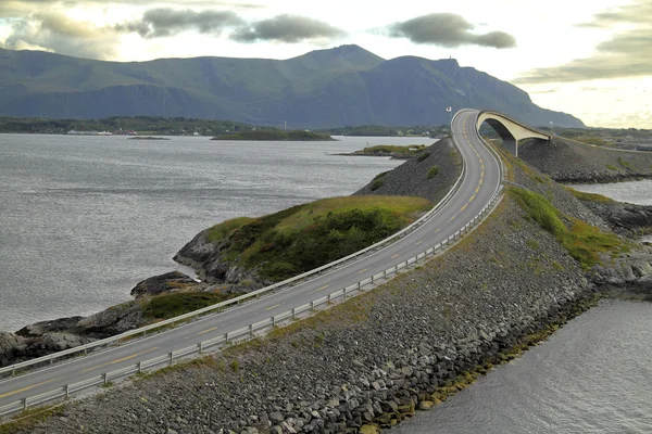 挪威 (atlanterhavsvegen 大西洋大道) — 图库照片