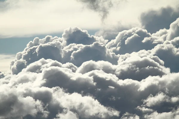 İspanya fırtınalı bulutlar