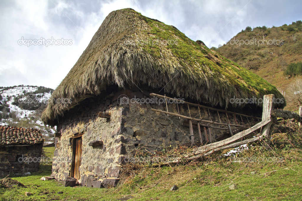 Teito (traditional house) in Asturias, Spain.