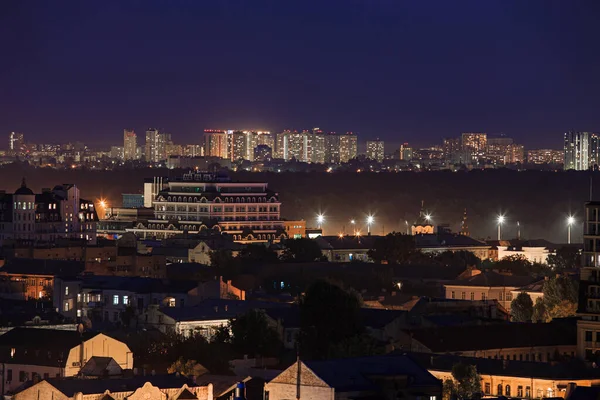 Vue Des Bâtiments Différentes Hauteurs Nuit Paysage Nocturne Une Grande — Photo