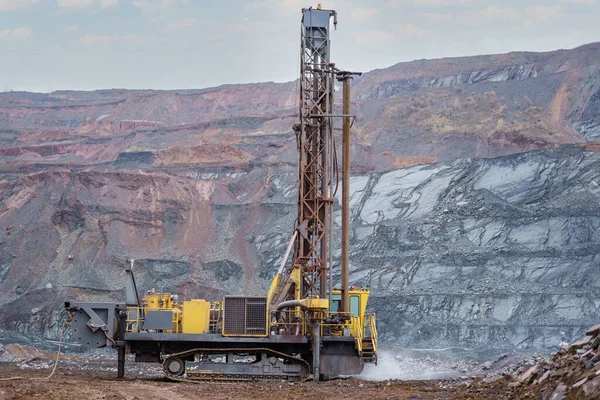 Part Drilling Rig Mining Quarry Preparation Boreholes Laying Explosives Ore — Stock Fotó