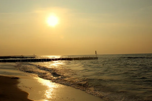 Baltık Denizi üzerinde gün batımı.