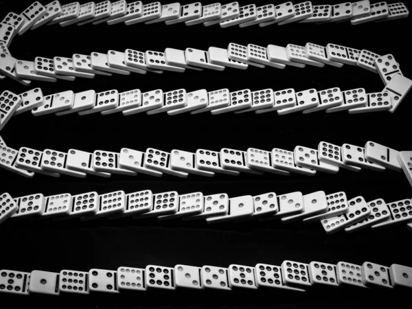 Domino Abbattuto Bianco Nero — Foto Stock