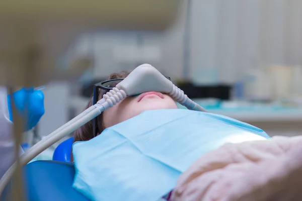 Dentistry Little Girl Getting Inhalation Sedation While Teeth Treatment Dental Лицензионные Стоковые Фото