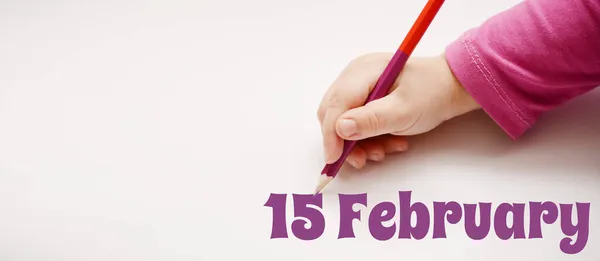 Hand Van Een Kind Schrijft Februari Lila Potlood Banner Met — Stockfoto