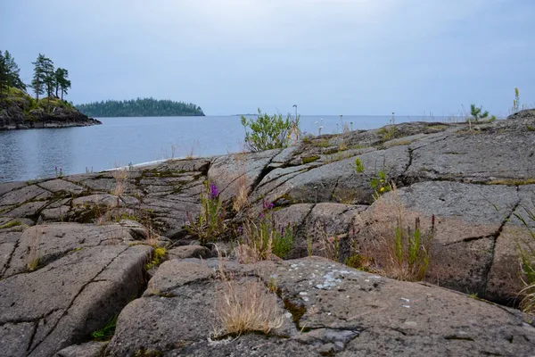 Rocky Shore Lake Ladoga Cloudy Day Quiet Autumn Day Valaam — Stock Photo, Image