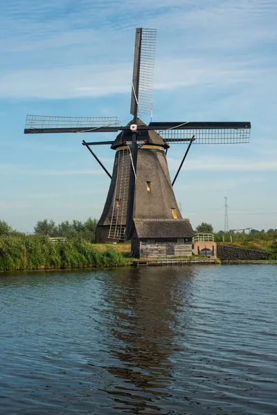 Hollanda Yel Değirmeni — Stok fotoğraf