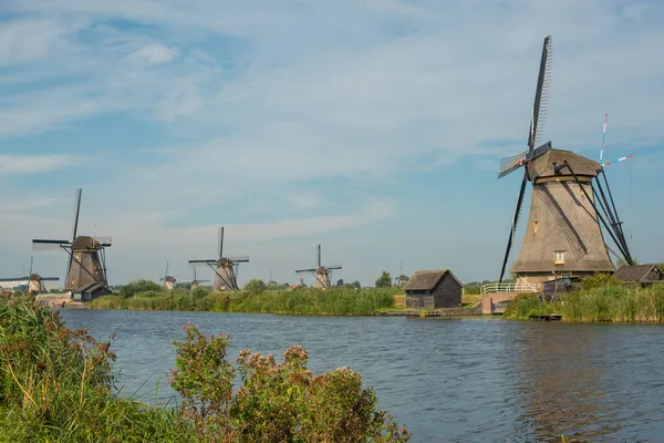 Hollanda 'da yel değirmeni