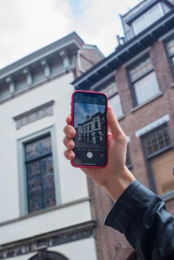 akıllı telefondan fotoğraf çekmek. 