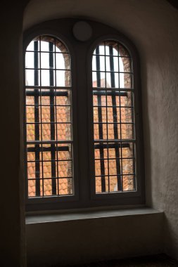 Kopenhag 'da yuvarlak bir kulenin içinde. 