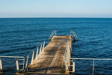 Baltık Denizi 'ndeki eski rıhtım