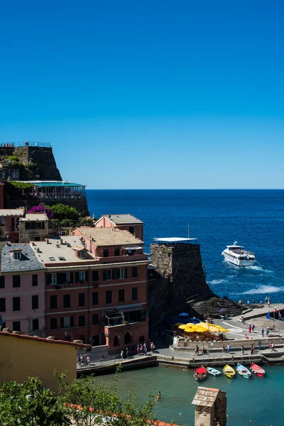 Turquoise Sea Shore Vernazza Italy — 图库照片