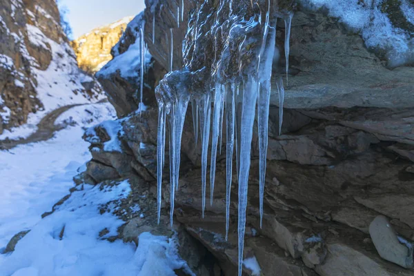 Icicles Hanging Rocks Gorge — Stock Photo, Image