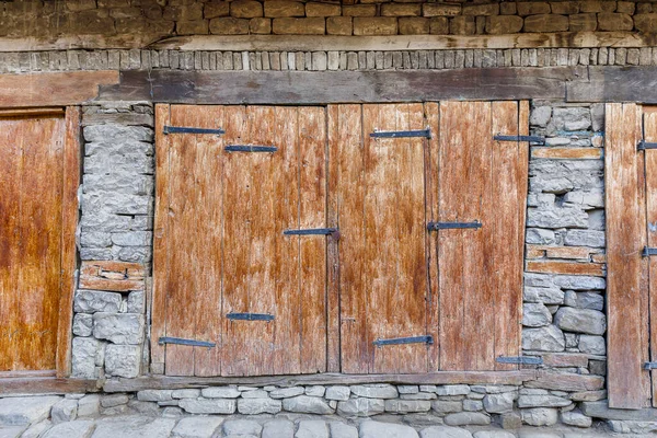 Vintage Closed Wooden Doors Village — Stock Photo, Image