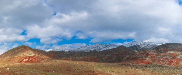 Färgade Röda Berg Regionen Khizi Azerbajdzjan — Stockfoto