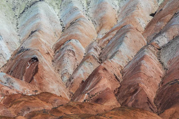 Azerbaycan 'da çok renkli güzel dağlar