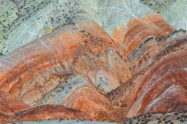 Azerbaycan 'da çok renkli güzel dağlar