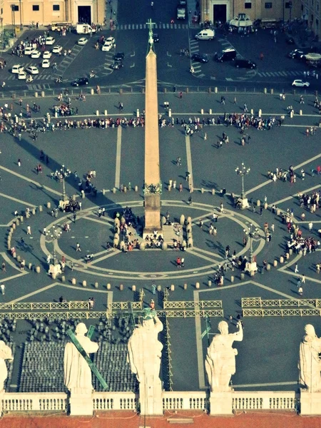 St. Peter's square in Vatican city — Stock Photo, Image