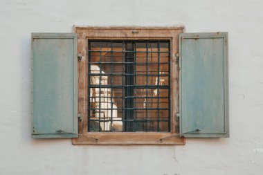 Graz, Avusturya. 10/11/2021. Modern mimarisi olan eski güzel bir Avrupa şehri..