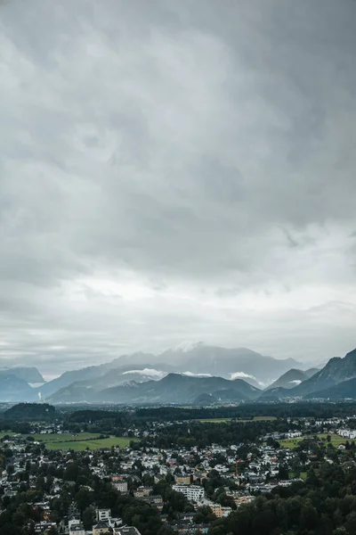 Schöne Touristenstadt Österreich Salzburger Stadtblick Aus Der Höhe Schöne Straßen — Stockfoto